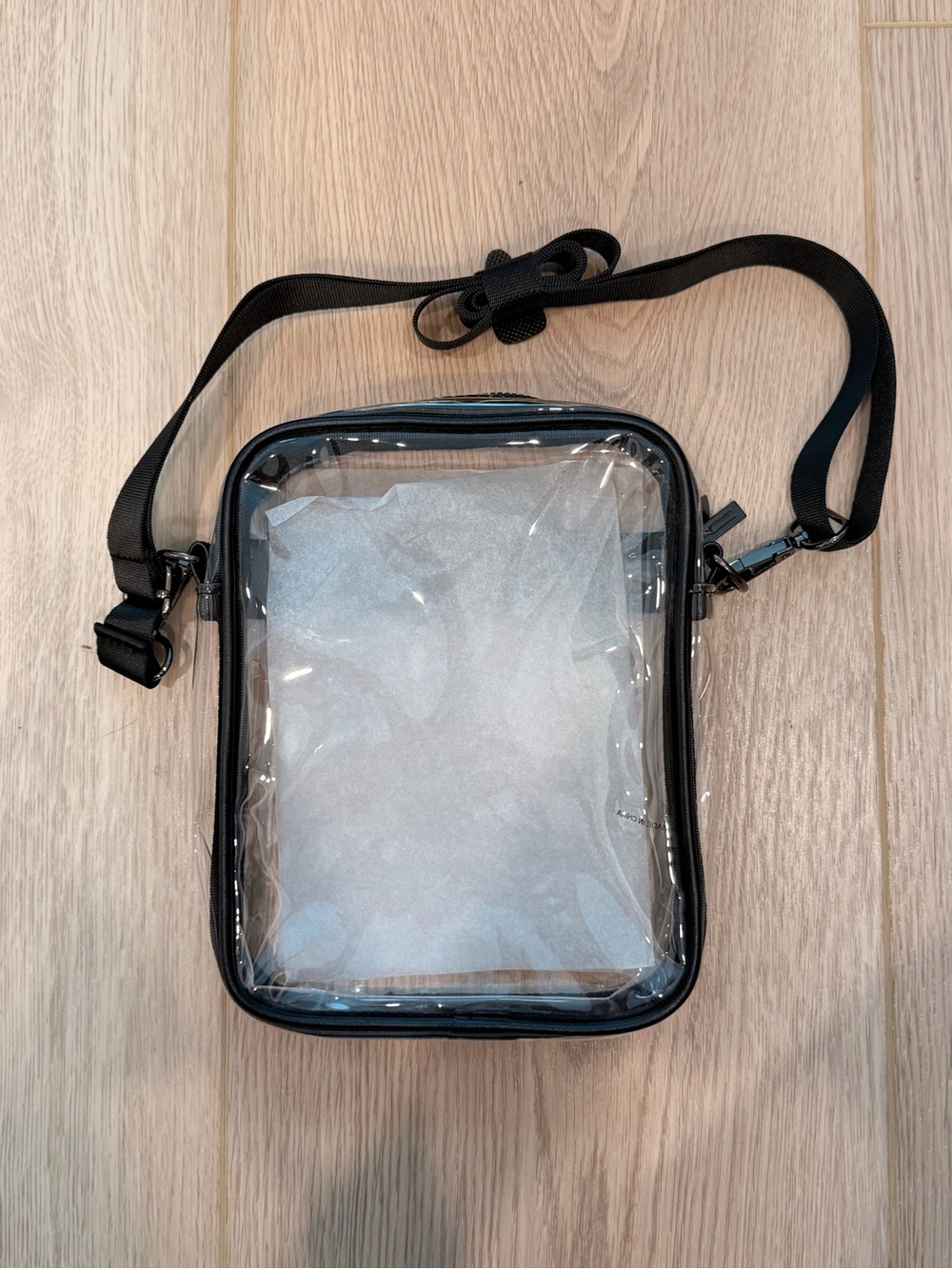 MAC Cosmetics Clear Transparent Crossbody Bag – Brand New - Picture 3 of 3